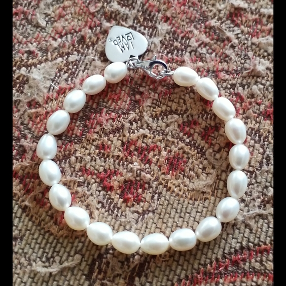 Sterling & Pearl Bracelet - Picture 11 of 11